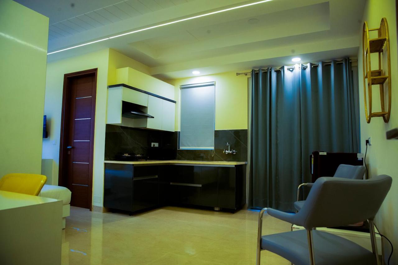 Lime Tree Luxury Studio - Service Apartment Near Artemis Hospital ,Gurgaon Exterior photo