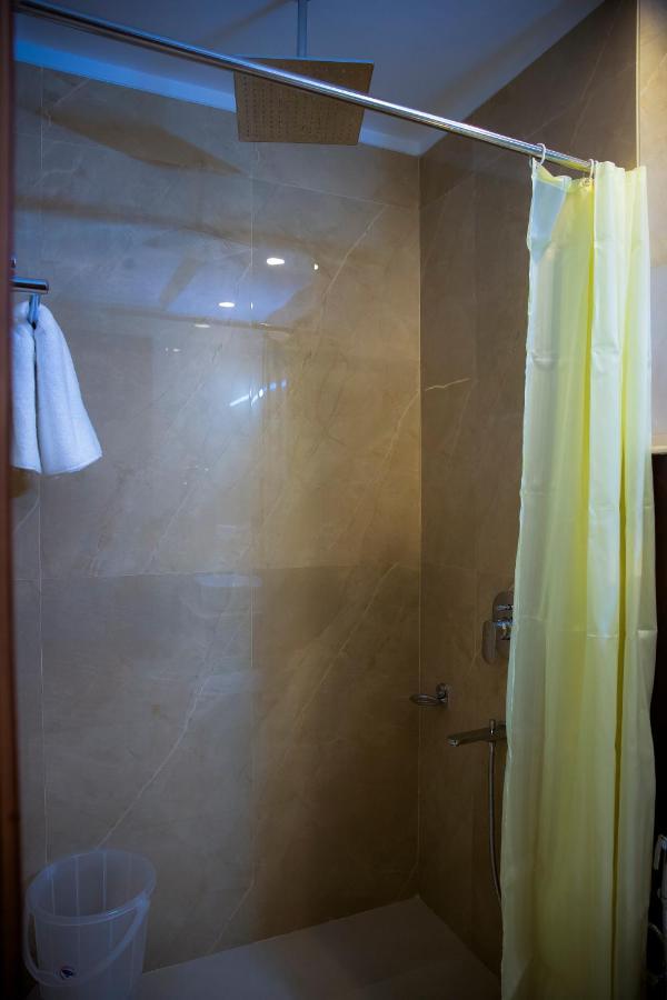 Lime Tree Luxury Studio - Service Apartment Near Artemis Hospital ,Gurgaon Exterior photo